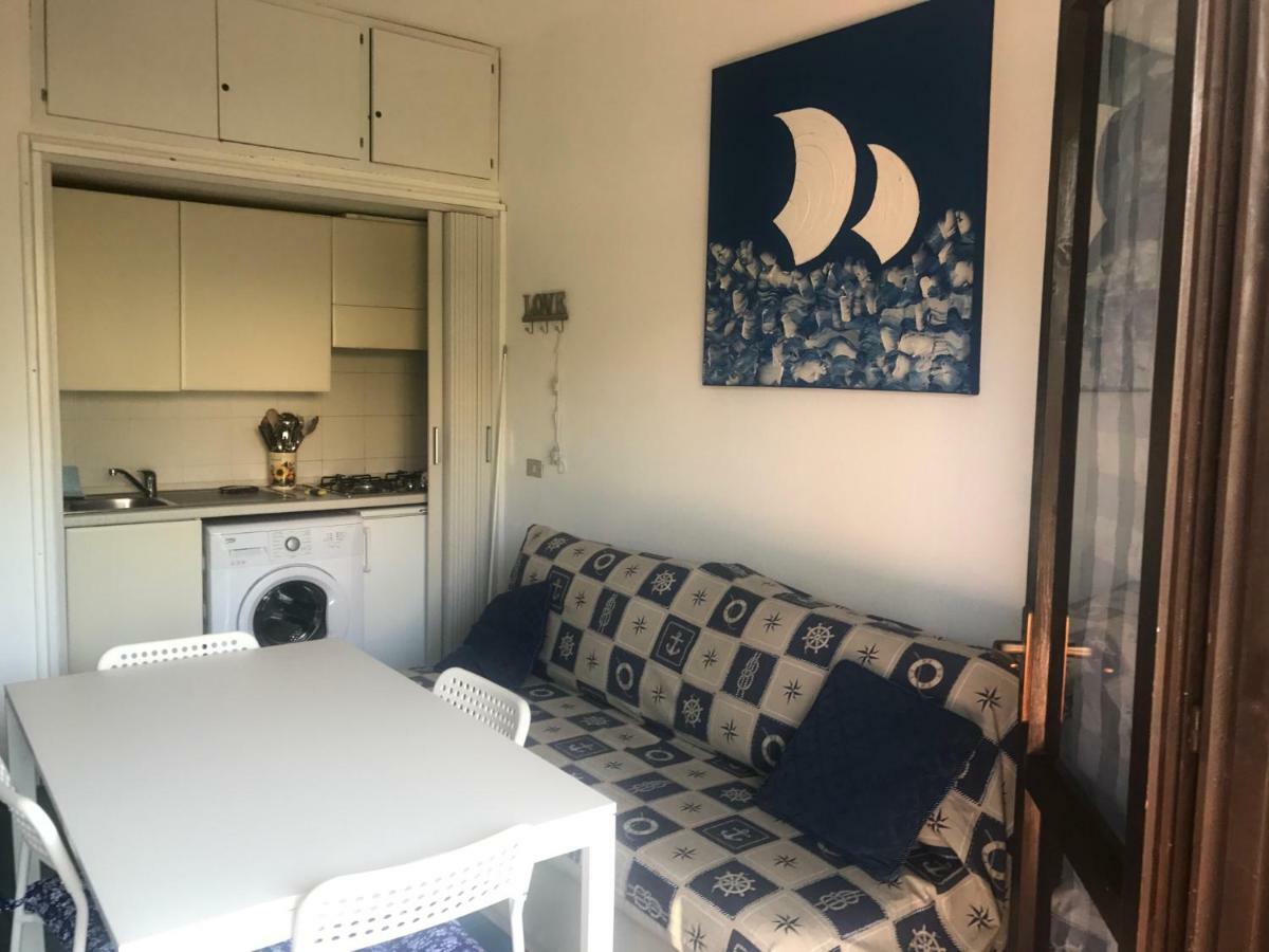 Bilocali Residenza Mediterranea Cannigione Exterior foto